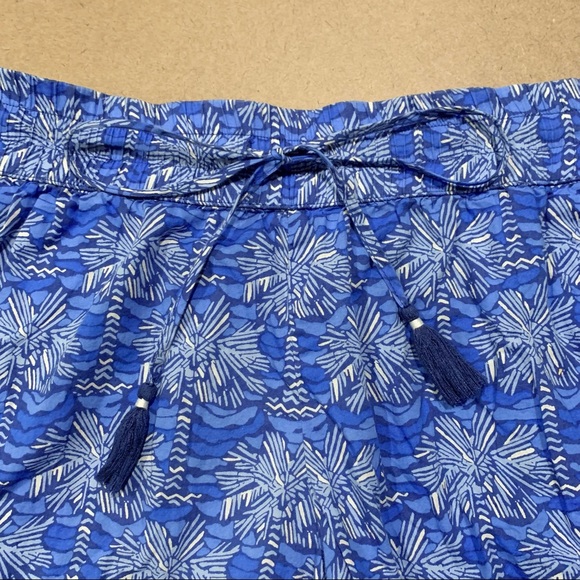 Vineyard Vines Palm Tree Print Tassel Drawstring Shorts, Blue, Size S - Picture 3 of 12